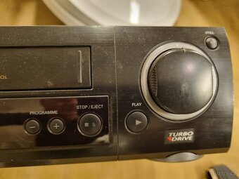 Prodám video rekordér Philips VR 605 + ovladač - 5