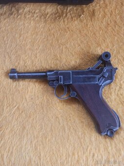 Expanzní pistole Luger P08 - 5