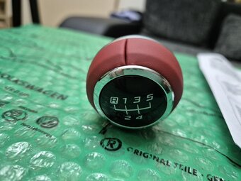 sportovní rukojeť řadící páky Seat Ibiza od 2017 s 5 rychlos - 5