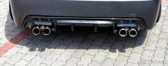 BMW DupleX E60 E61 Difuzor zadního nárazníku– Černý lesk - 5
