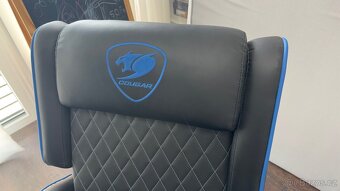 Polohovací herní křeslo Cougat - 5