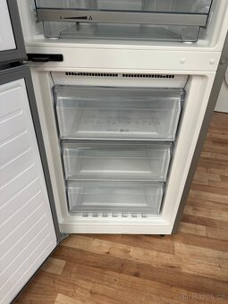 Lednice s mrazákem Siemens (103) - 5