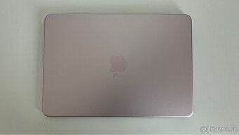 Macbook Neo 13” zánovní růžový - 5