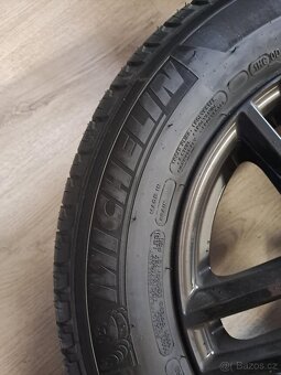 Michelin Latitude 215/65 R16 - 5