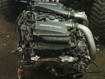 MOTOR MERCEDES AMG C63 M157 4MATIC 5.5 V8 BITURBO NA DÍLY - 5