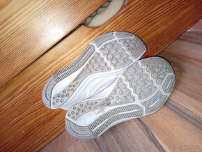 Bílé tenisky Nike - 5