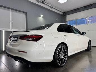 Mercedes-Benz Sedan E220D 4MATIC AMG STYLING FACELIFT - 5