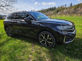 VW TOUAREG R-line 2024 210kW PLNÁ VÝBAVA - 5