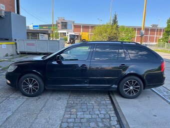 Škoda Octavia II 1.6 TDI lehce bouraná, plně pojízdná - 5