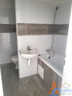 Nabízíme pronájem bytové jednotky 2+1, OV, V Sídlišti 390, D - 5