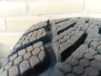 Pneu 155/70 R13 - 5