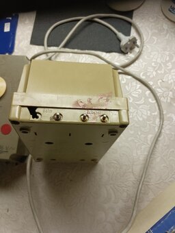 Dvě Piko trafo na retro vláčky autodrahy - 5