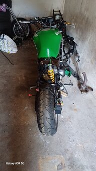 Honda vtr 1000 f dvě motorky - 5