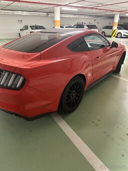 Ford Mustang 5.0 eu verze manual - 5