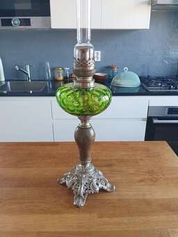 STAROŽITNÁ PETROLEJKA VE STYLU HISTORISMU(DRUHÉ ROKOKO),1900 - 5