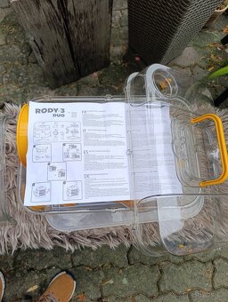 Prodám klec s doplňky - 5