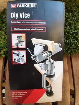 Univerzální svěrák, pohyblivý díky kulovému kloubu - 5