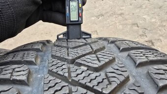 Zimní pneu 245/30/20 Pirelli - 5