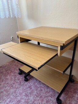 Počítačový stůl - 5