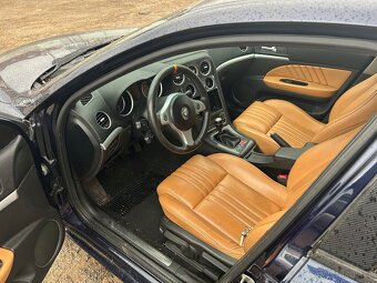 Alfa Romeo 159 2,4JTD 147KW prodám díly z vozu - 5