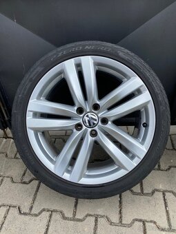 235/40 r18 8Jx18 ET 44 5x112 - 5