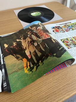 The Beatles - Magical Mystery Tour - 5