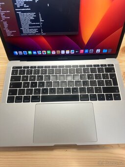 Apple MacBook Pro 2017 256GB i5 8GB RAM - 5