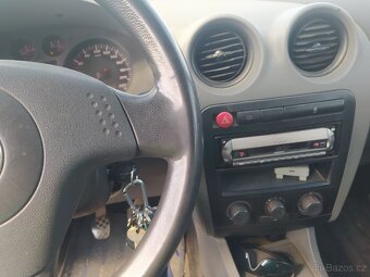 Seat Cordoba 1.4 - 5