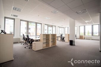 Pronájem kancelářských prostor 193 m2, 4 místnosti, Praha 8 - 5