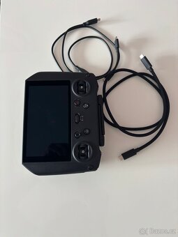 Prodám špičkový dron DJI Mavic 3 Pro Cine Premium Combo. - 5