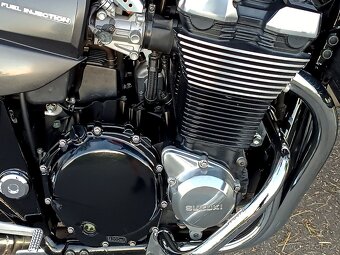Krásná Suzuki GSX 1400, bez investic, - 5