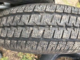 Plechové disky 14” 4x100 a zimní pneu 175/65/R14C - 5