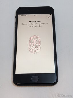 iPhone SE 2020 128gb. Dobry stav. Baterie 85%. Záruka 6 měs. - 5