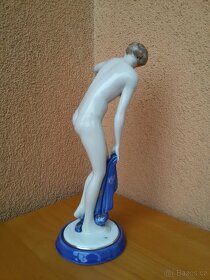 STAROŽITNA PORCELÁNOVA SOŠKA, DÍVČÍ AKT. - 5