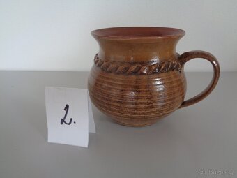 Keramické hrníčky, váza, svícen a miska (nepoužívané) - 5