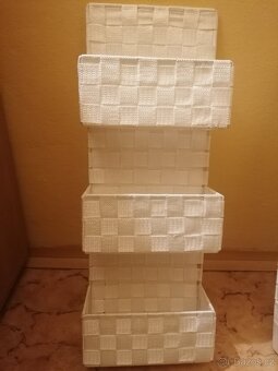 Třípatrový organizér - 5