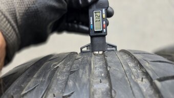 Letní pneu 245/40/18 Nexen - 5