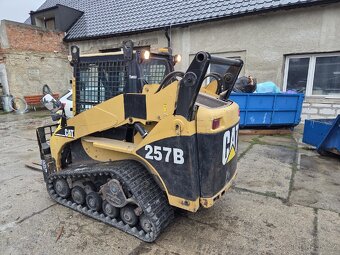 Caterpillar 257B pásový nakladač - 5