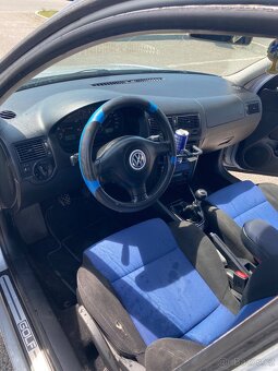 Volkswagen Golf IV - 5