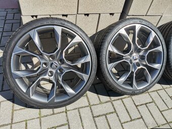 X-treme + pneu 225/35 R19 Goodyear - 5