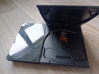 Playstation 2 - 5