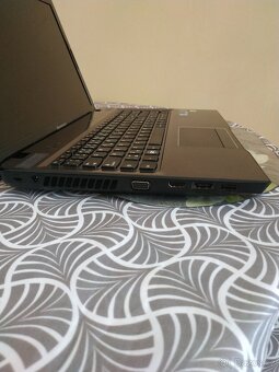 Výkonný Notebook Lenovo IdeaPad Z570 15,6 - 5