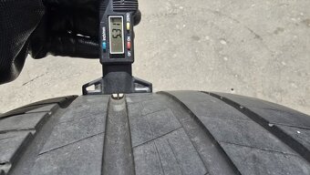 Letní pneu 245/40/19 Bridgestone - 5