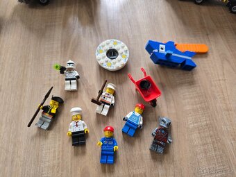 Lego "starter pack" + 1kg vyber zakladnich kostek - 5