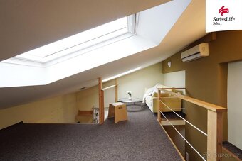 Pronájem bytu 2+kk 35 m2 Turnovská, Praha - 5