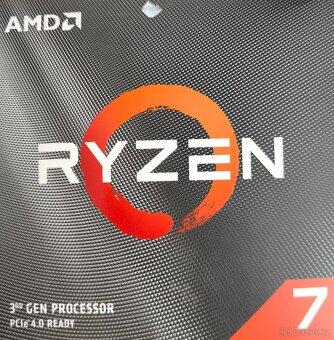 procesor AMD Ryzen 7 3700X - 5