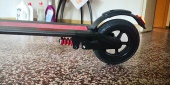 Elektrokoloběžka Hecht - 5