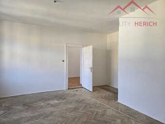 Pronájem bytu 2+1/B, cihla, 80 m2, centrum Chomutova - 5
