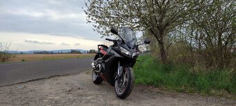 Yamaha fz1 - 5