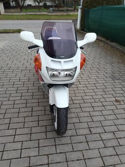 Honda CBR 1000f - 5